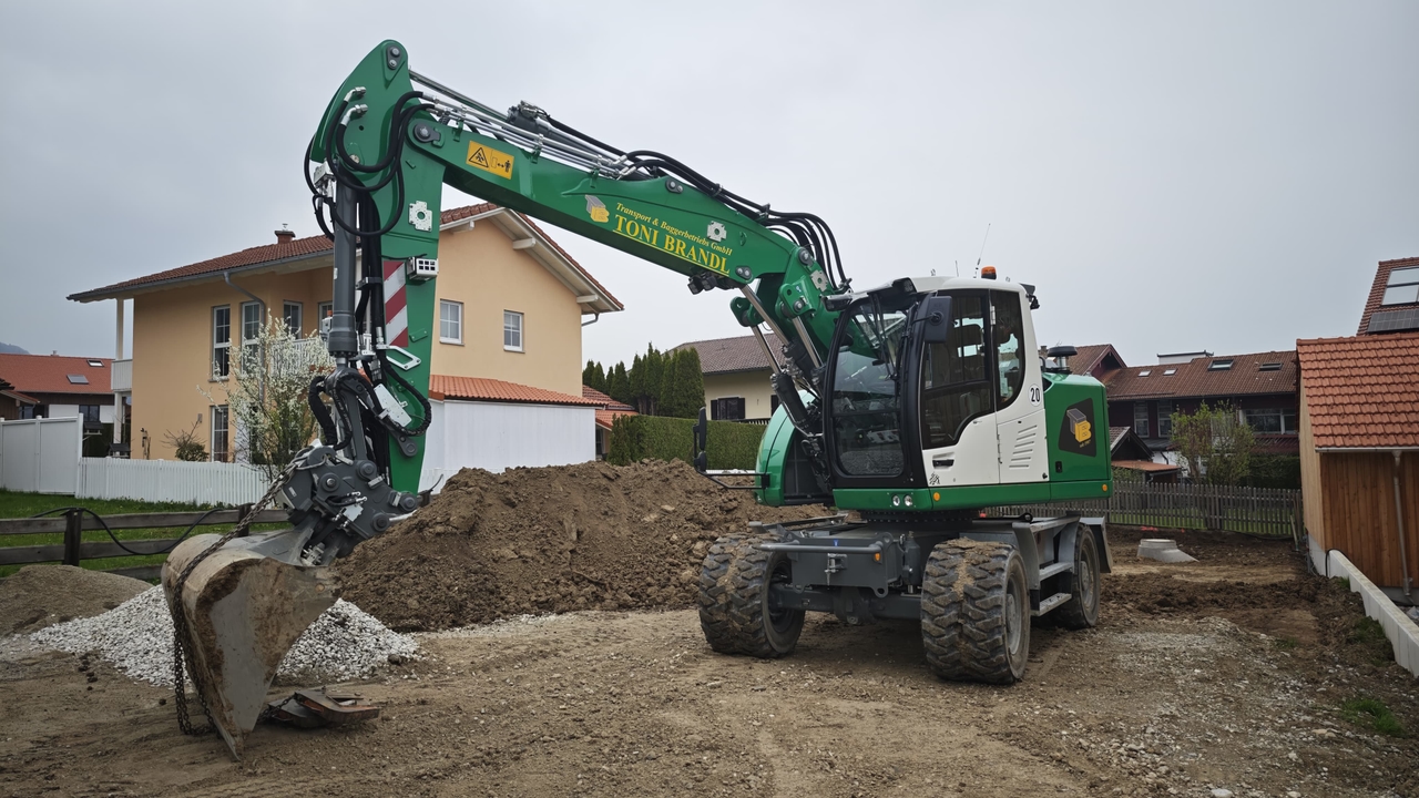 Liebherr A918C (2) – Mobilbagger im Fuhrpark von Baggerbetrieb Brandl