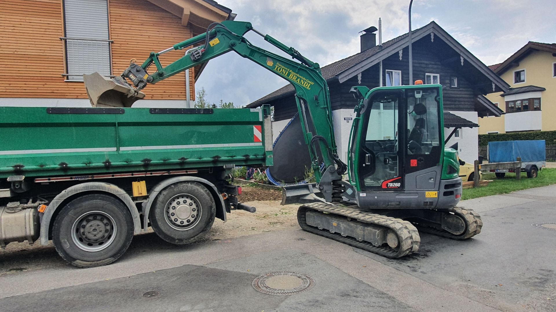 Takeuchi TB260 – Kompaktbagger im Fuhrpark von Baggerbetrieb Brandl