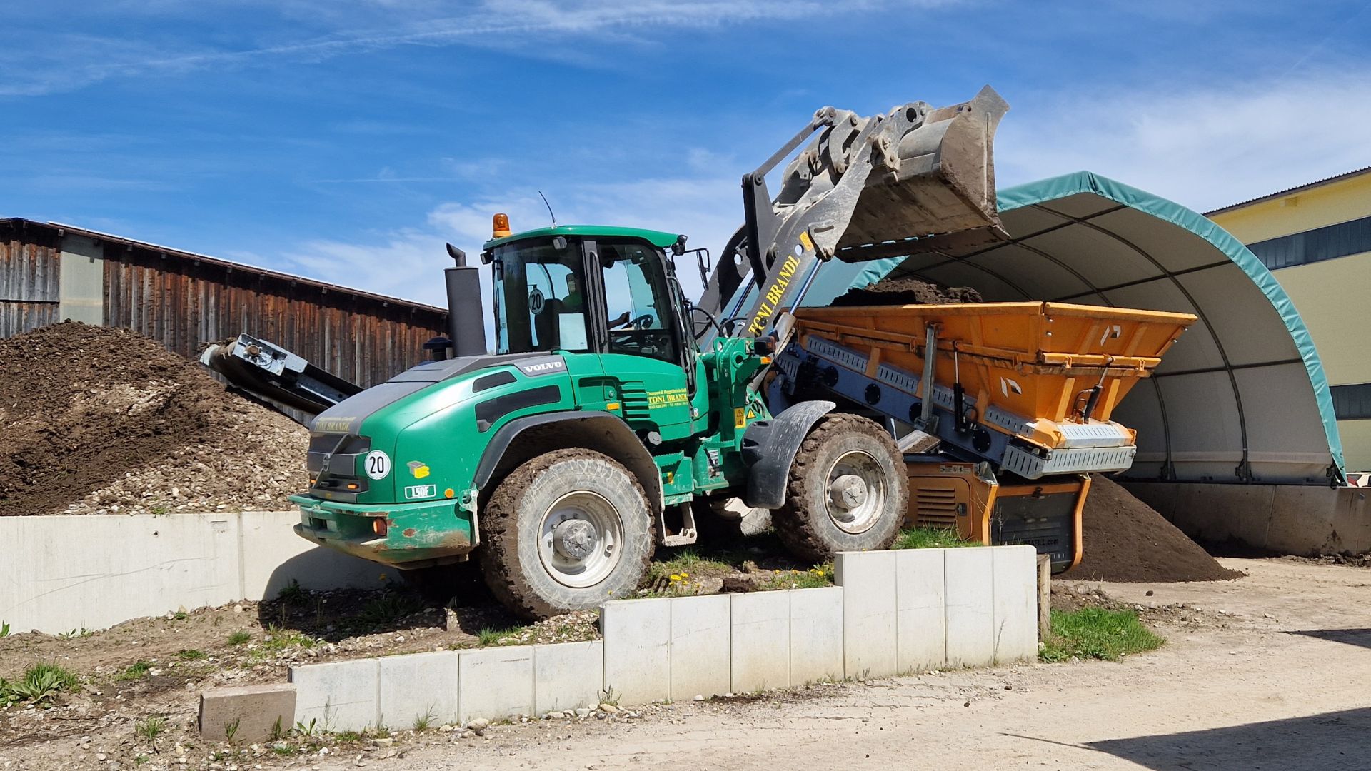 Volvo L50F – Radlader im Fuhrpark von Baggerbetrieb Brandl